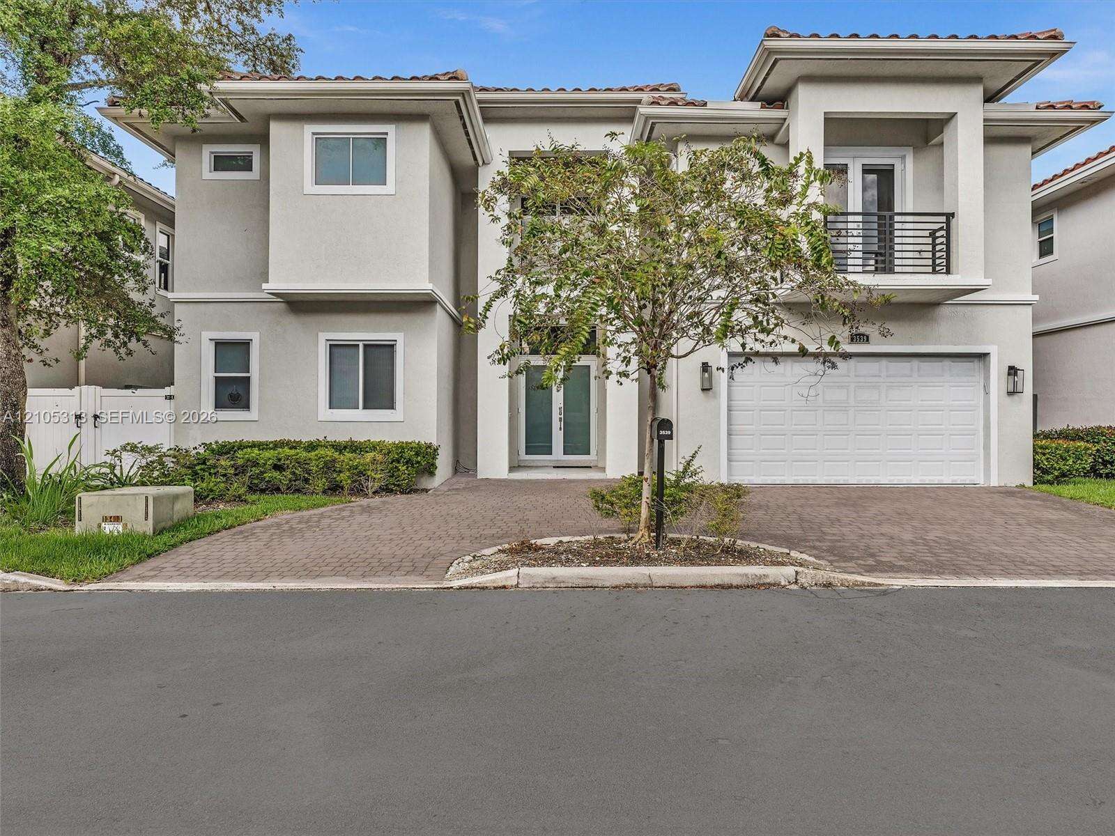 3539 Forest View Cir, Dania Beach, FL 33312 - For Sale photo 1