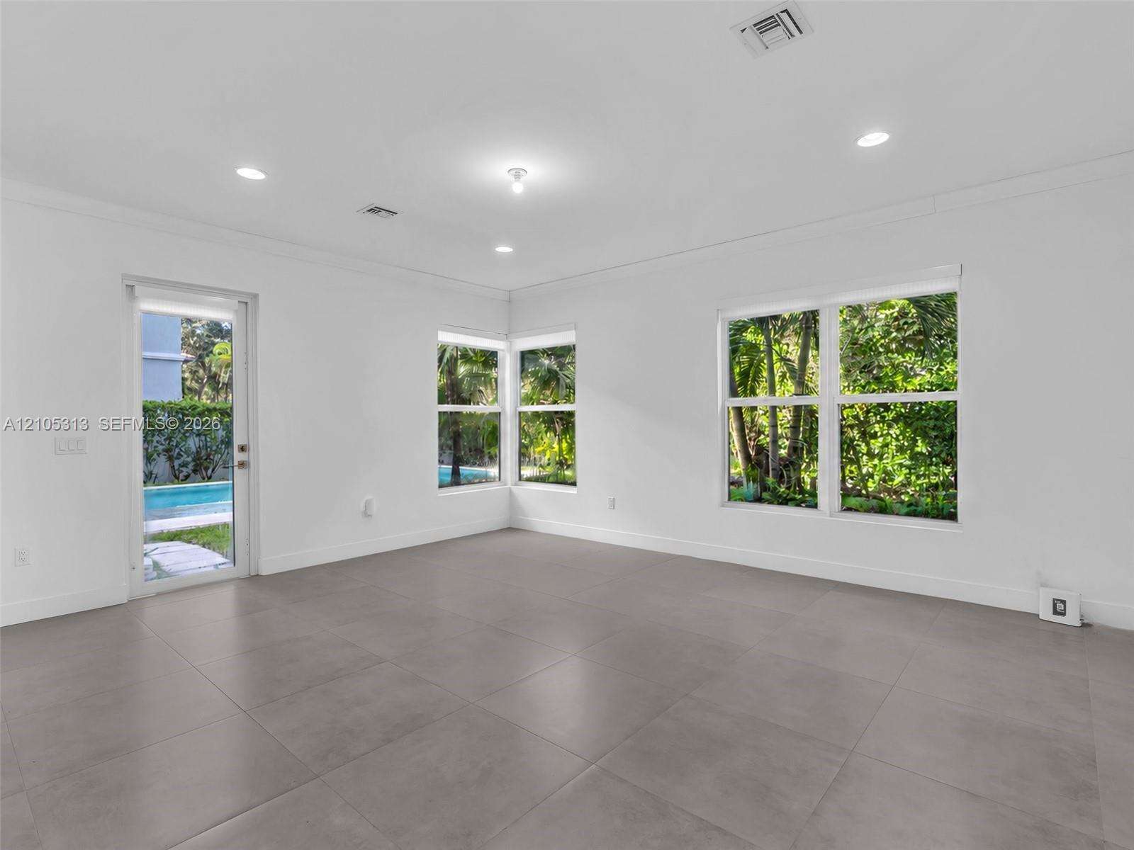 3539 Forest View Cir, Dania Beach, FL 33312 - For Sale photo 11