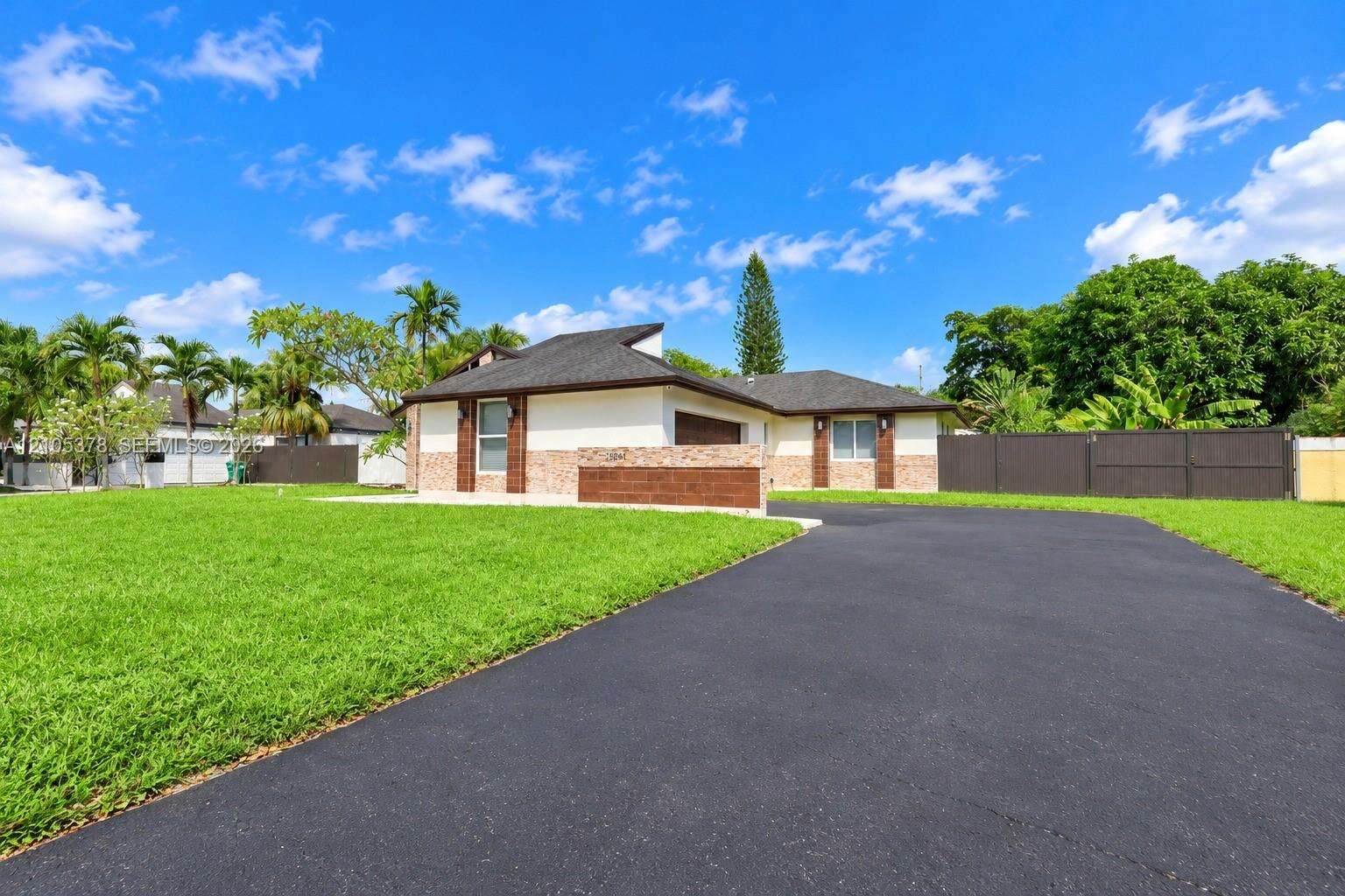 15281 153rd St, Miami, FL 33187 - For Sale photo 54