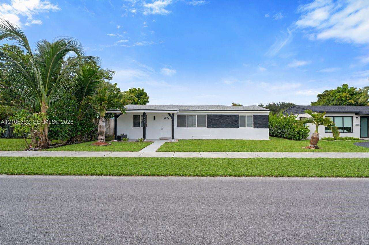 3197 Cleveland St, Hollywood, FL 33021 - For Sale photo 3