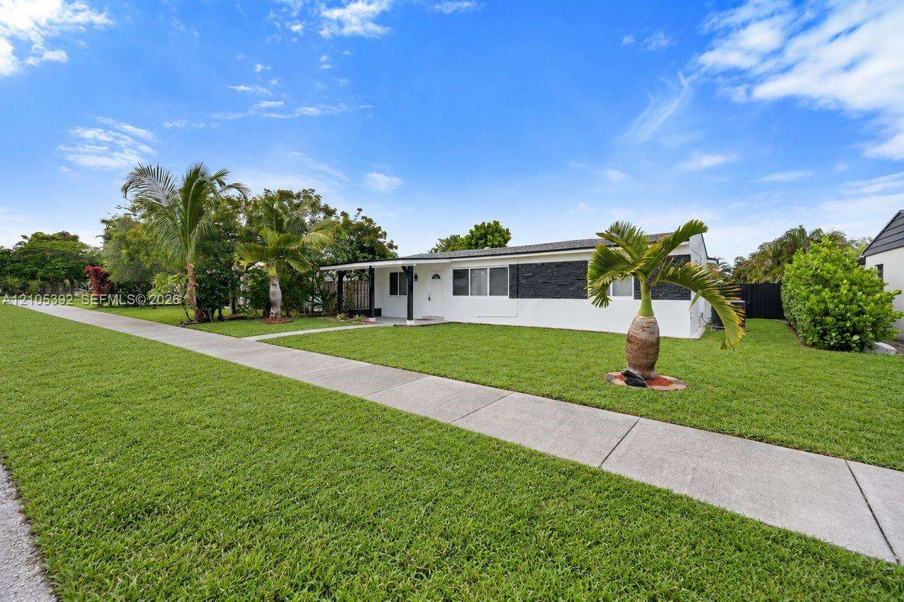 3197 Cleveland St, Hollywood, FL 33021 - For Sale photo 4