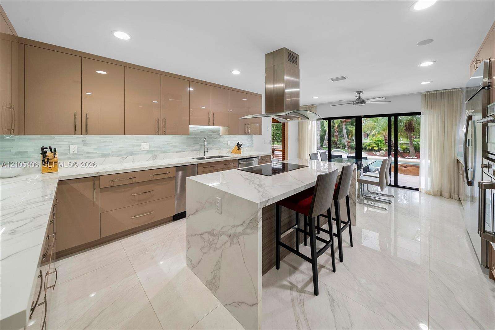 407 Sunset Dr, Hallandale Beach, FL 33009 - For Sale photo 19