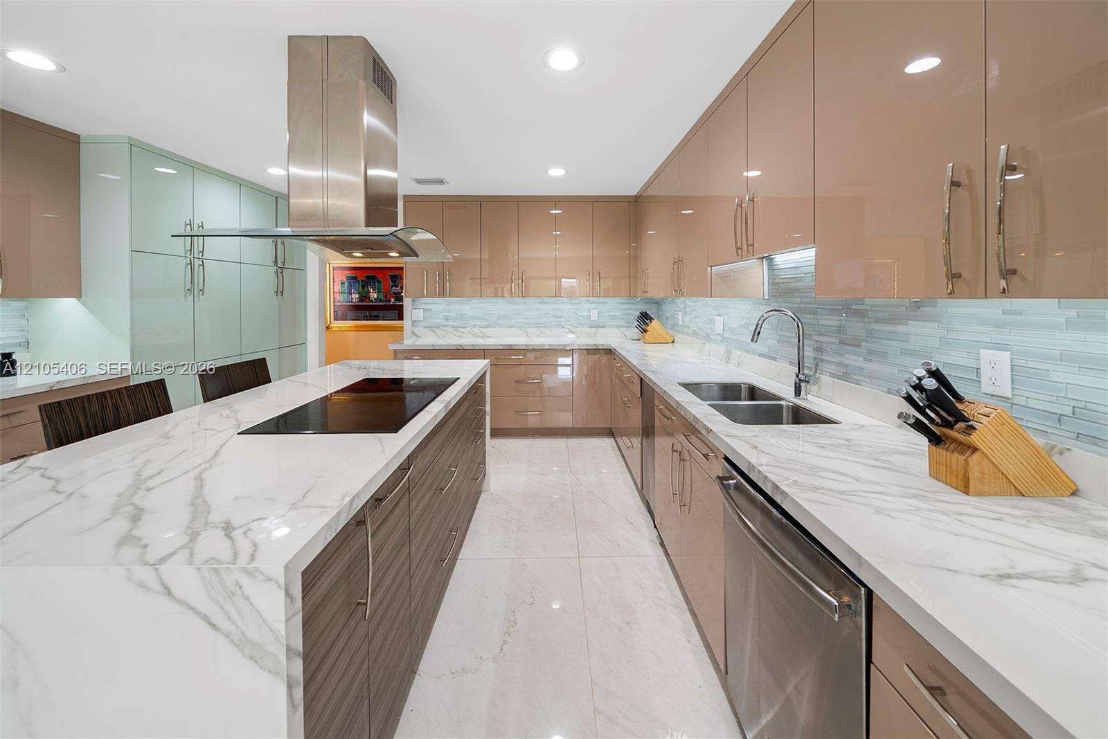 407 Sunset Dr, Hallandale Beach, FL 33009 - For Sale photo 20