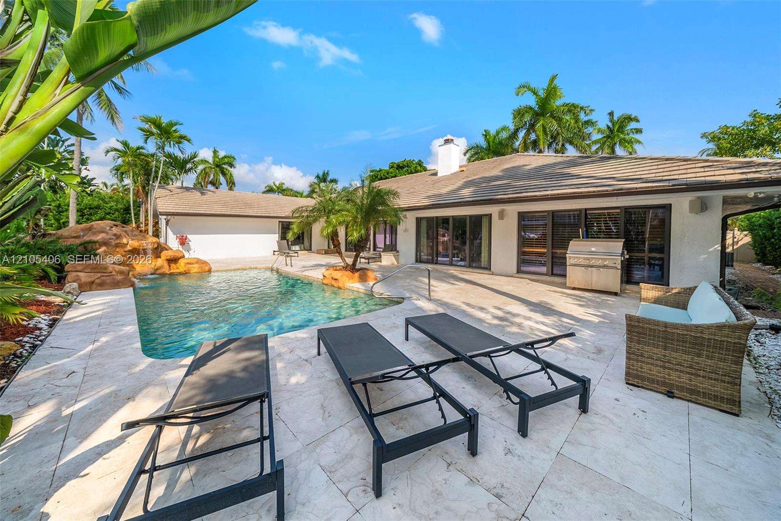 407 Sunset Dr, Hallandale Beach, FL 33009 - For Sale photo 55