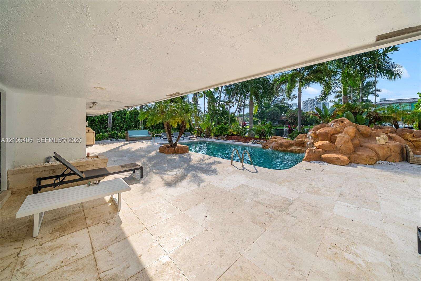 407 Sunset Dr, Hallandale Beach, FL 33009 - For Sale photo 59