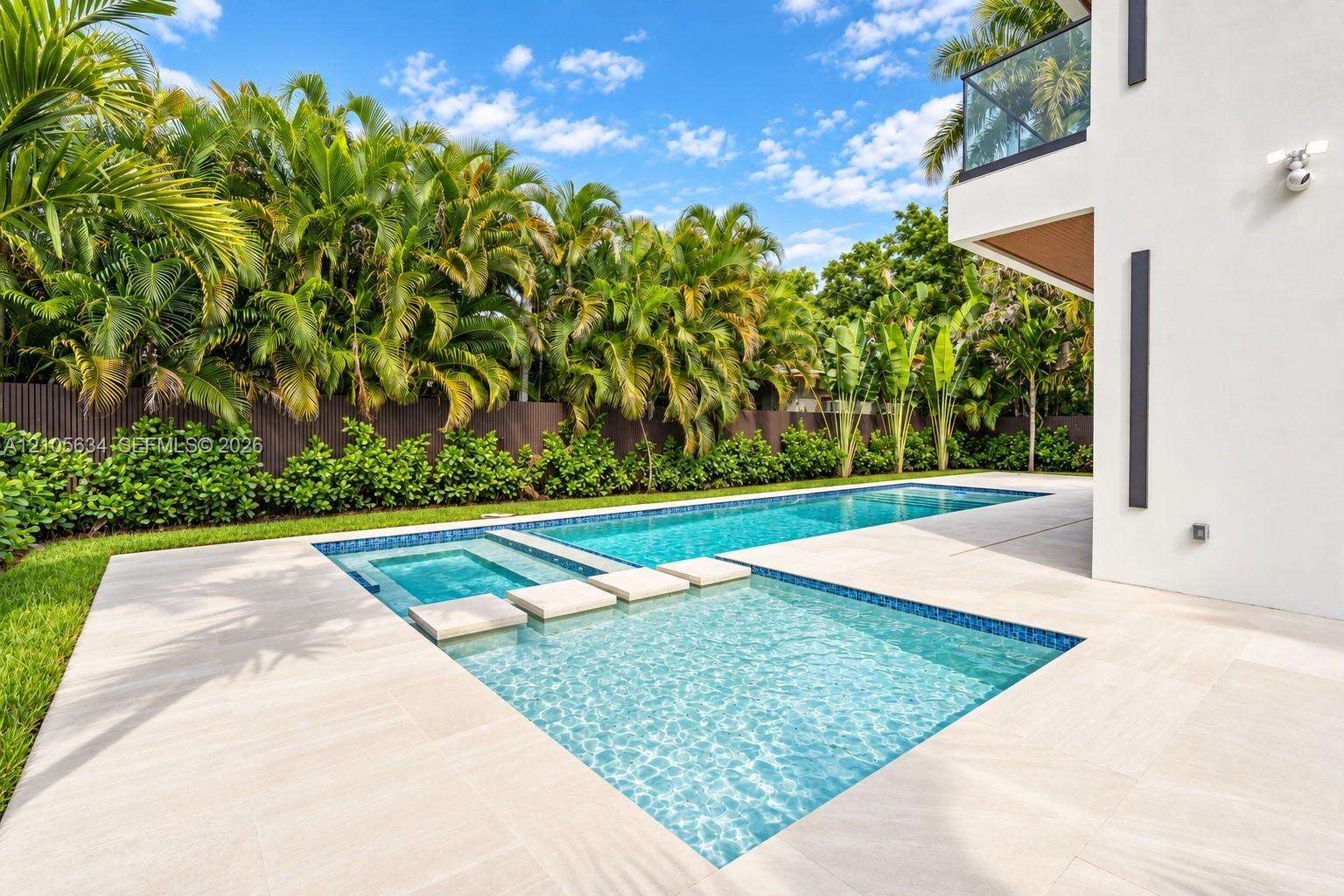 623 16th Ter, Fort Lauderdale, FL 33304 - For Sale photo 2