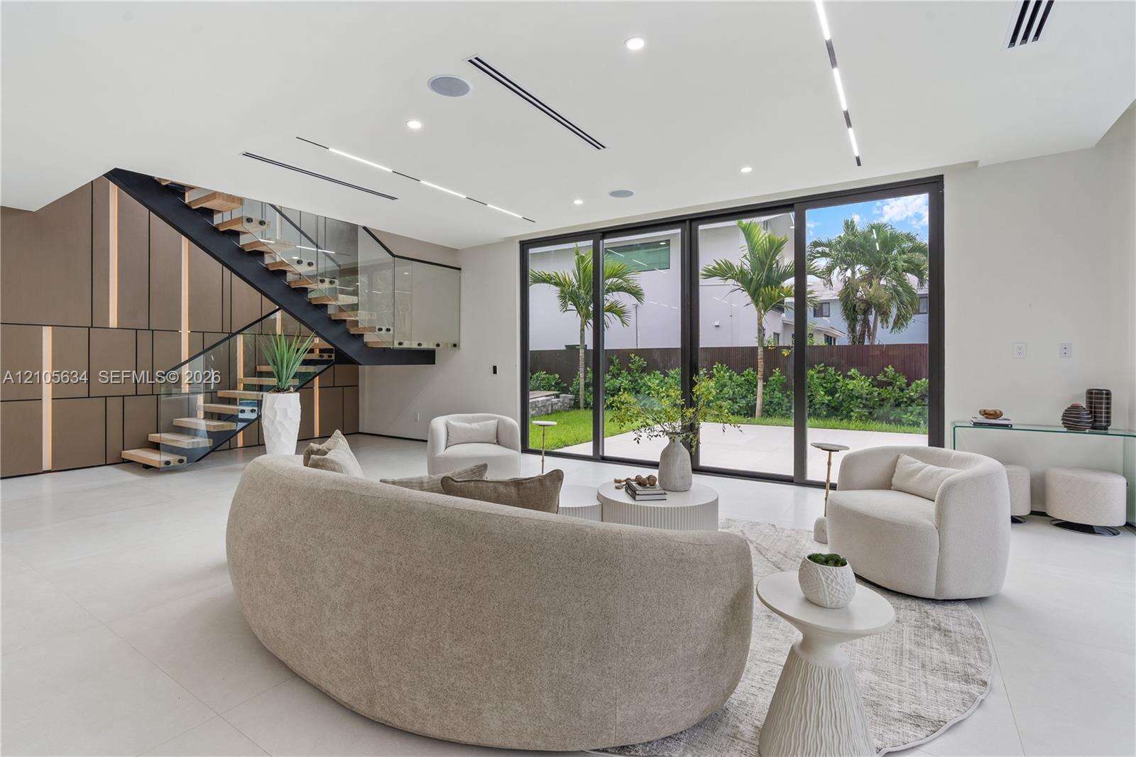 623 16th Ter, Fort Lauderdale, FL 33304 - For Sale photo 4