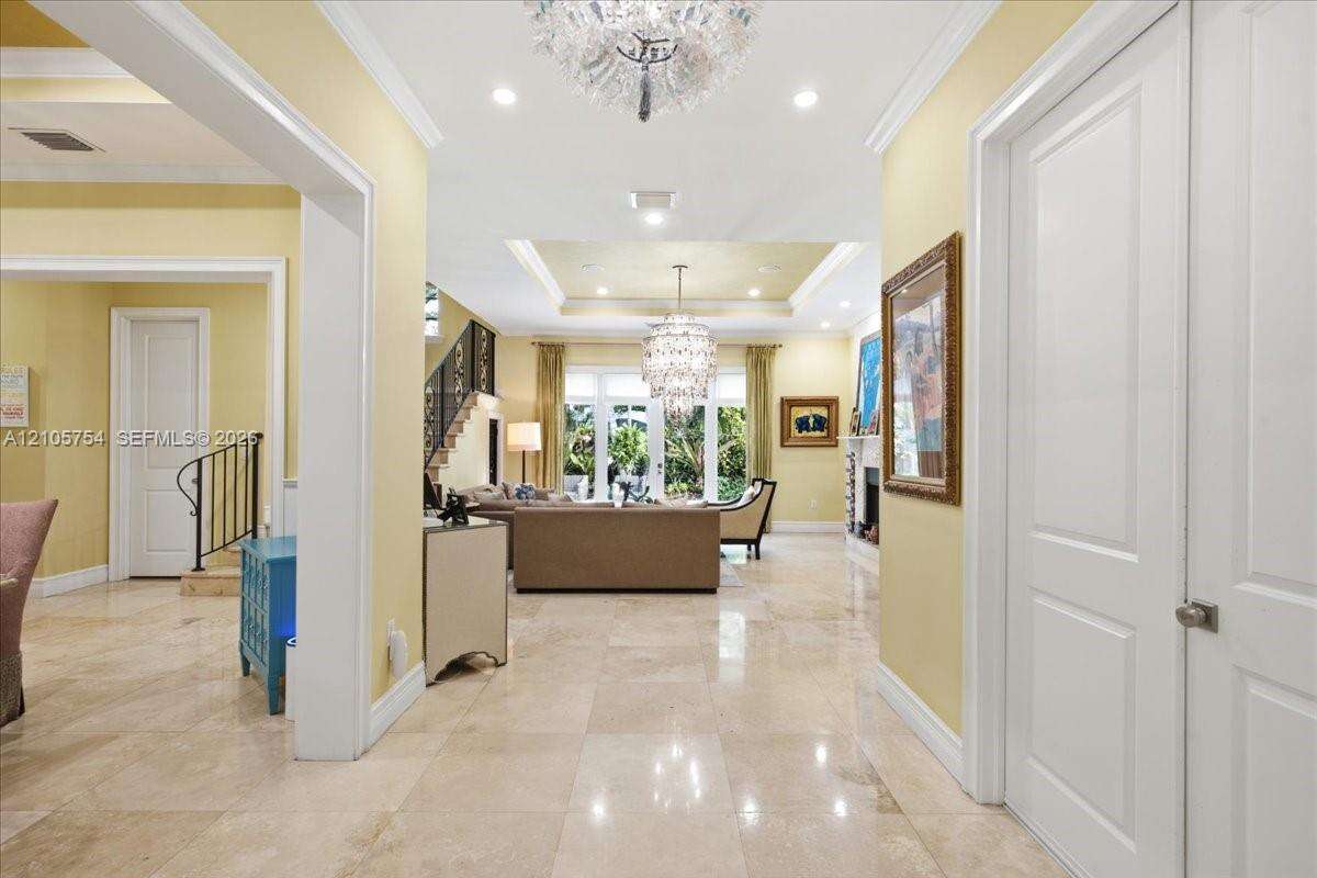 6011 82nd St, South Miami, FL 33143 - For Sale photo 6