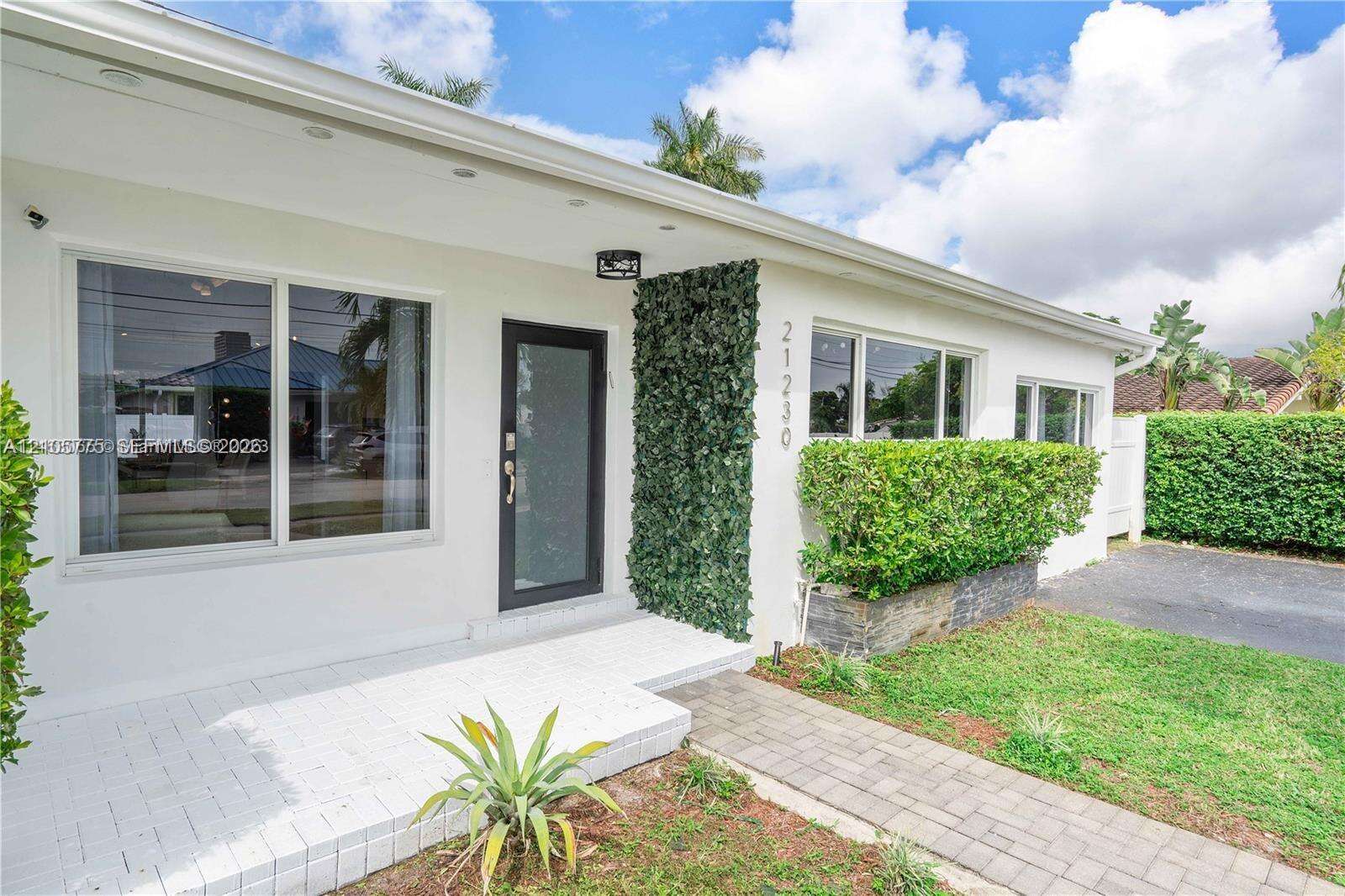21230 24th Ct, Miami, FL 33180 - For Sale photo 2