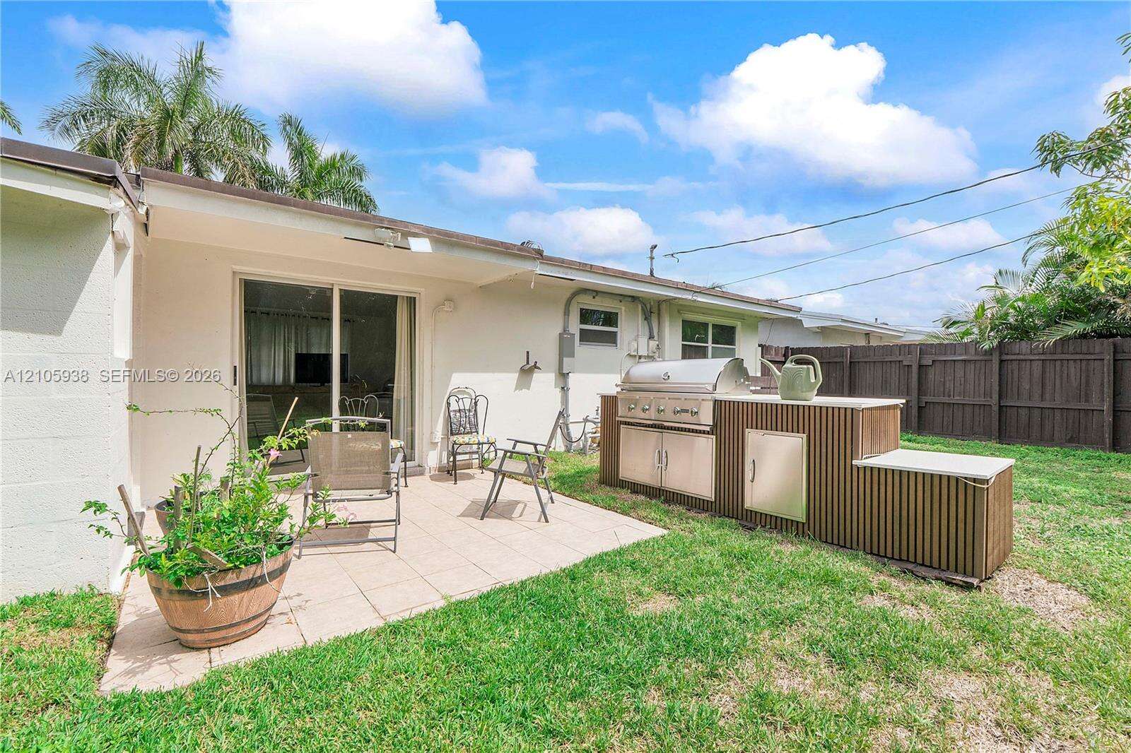 8310 10th St, Pembroke Pines, FL 33024 - For Sale photo 6