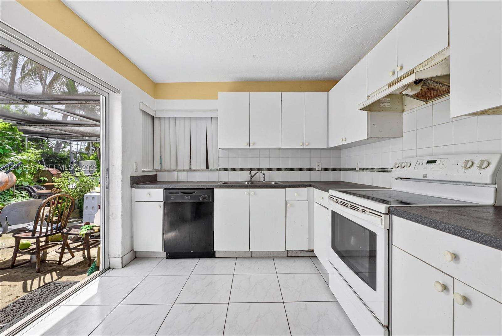 6604 Coconut Dr, Miramar, FL 33023 - For Sale photo 18