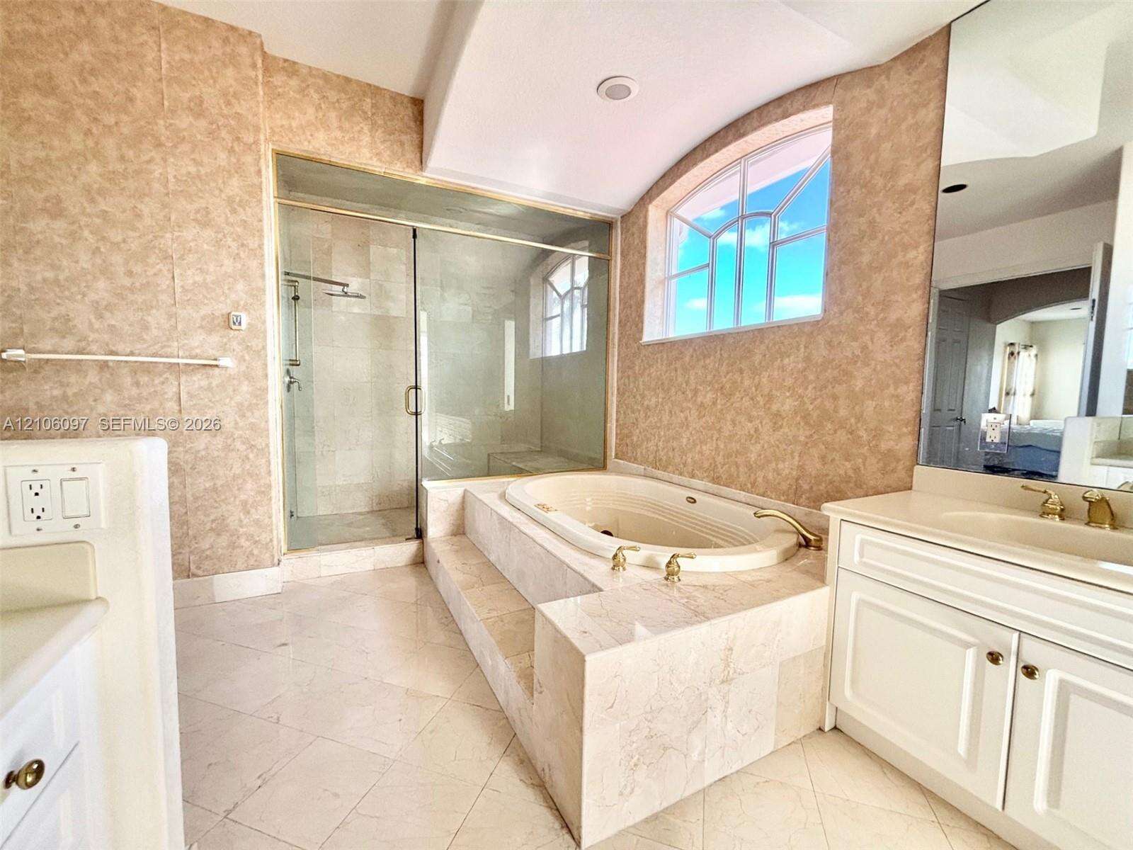 1141 Waterside Ln, Hollywood, FL 33019 - For Sale photo 45