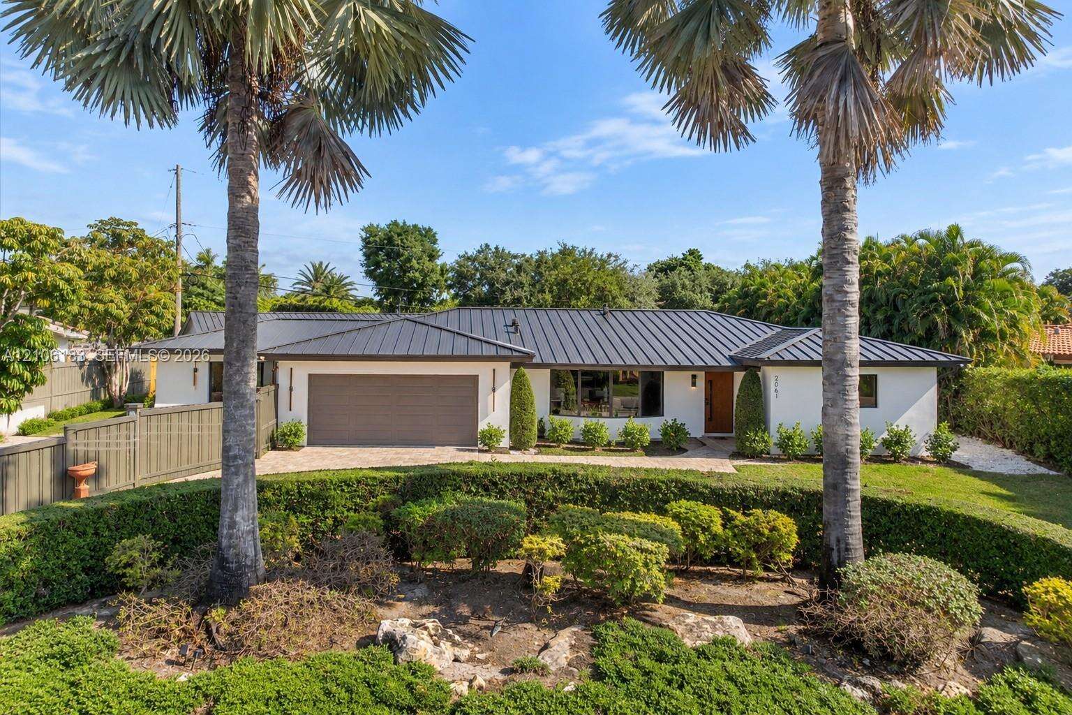 2061 54th St, Fort Lauderdale, FL 33308 - For Sale photo 2