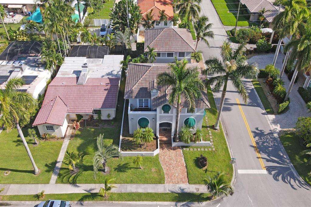 851 11th, Hollywood, FL 33019 - For Sale photo 40