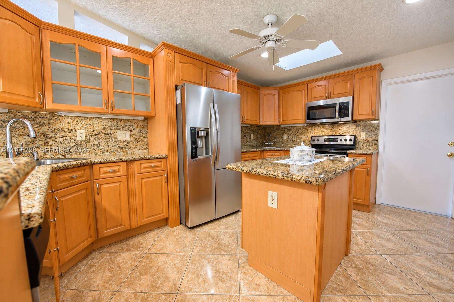 14750 156th St, Miami, FL 33187 - For Sale photo 7