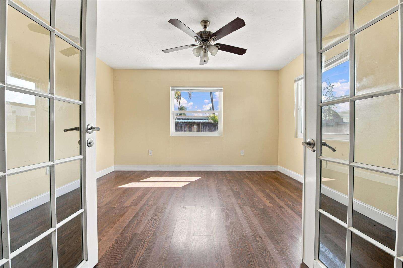 6824 5th, Pembroke Pines, FL 33023 - For Sale photo 14