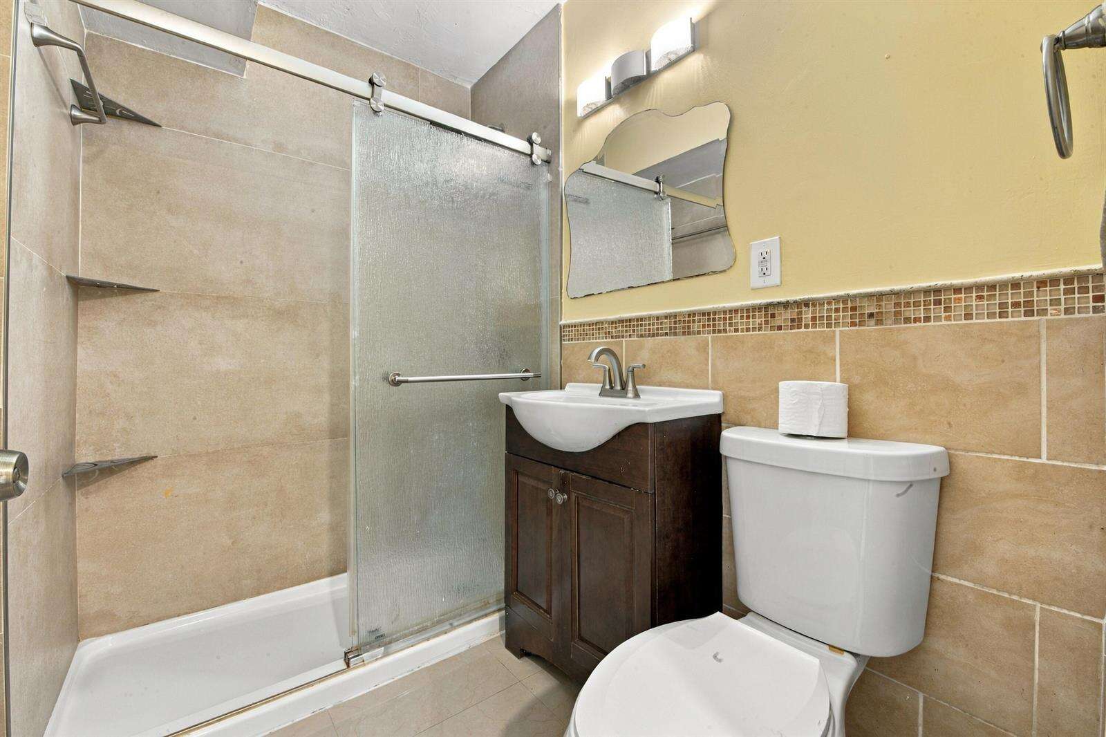 6824 5th, Pembroke Pines, FL 33023 - For Sale photo 19