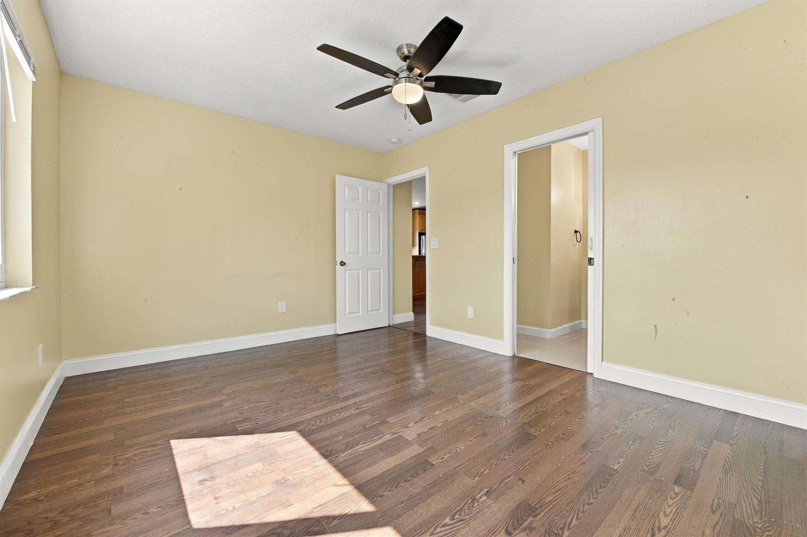 6824 5th, Pembroke Pines, FL 33023 - For Sale photo 21