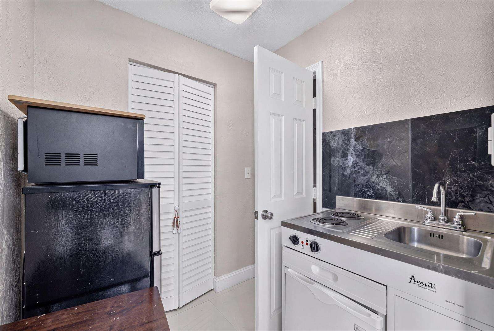 2634 Sheridan, Hollywood, FL 33020 - For Sale photo 16