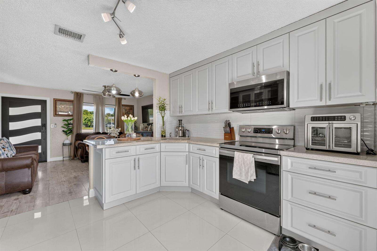 2634 Sheridan, Hollywood, FL 33020 - For Sale photo 6