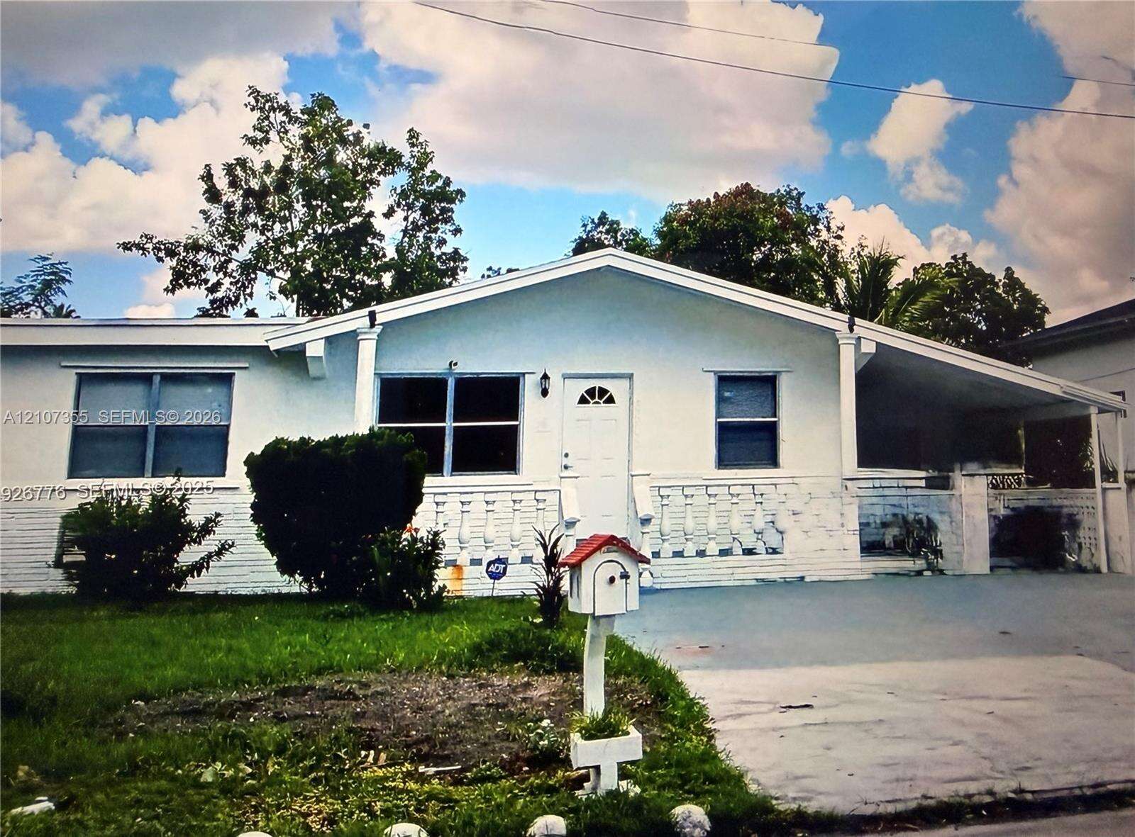 6505 Pines Pkwy, Hollywood, FL 33023 - For Sale photo 2