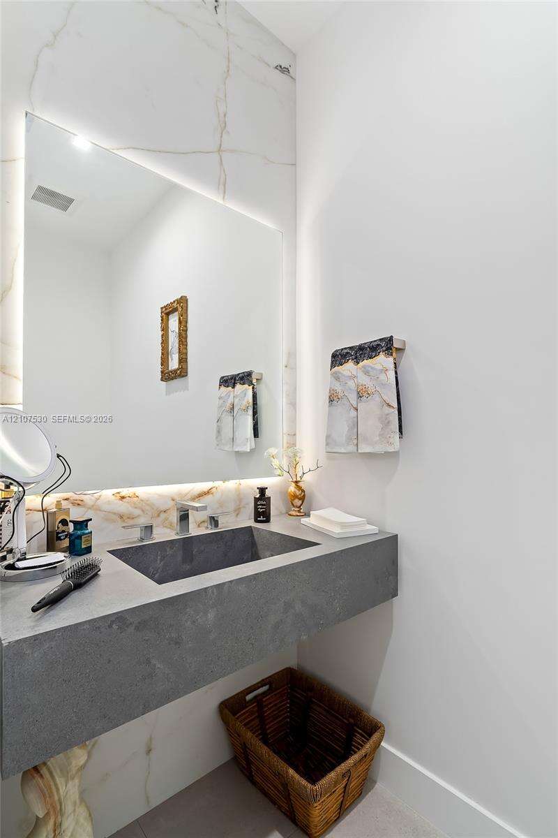 311 189th St, Sunny Isles Beach, FL 33160 - For Sale photo 23