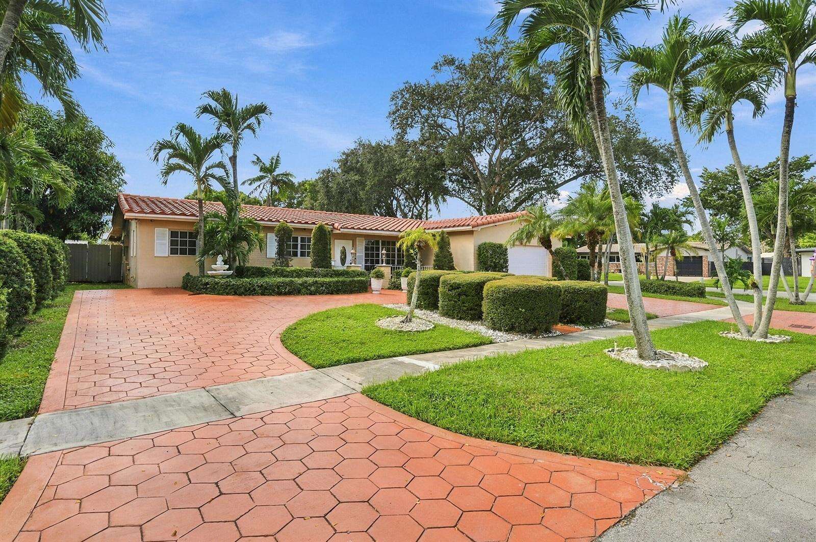 8670 19th, Pembroke Pines, FL 33024 - For Sale photo 1