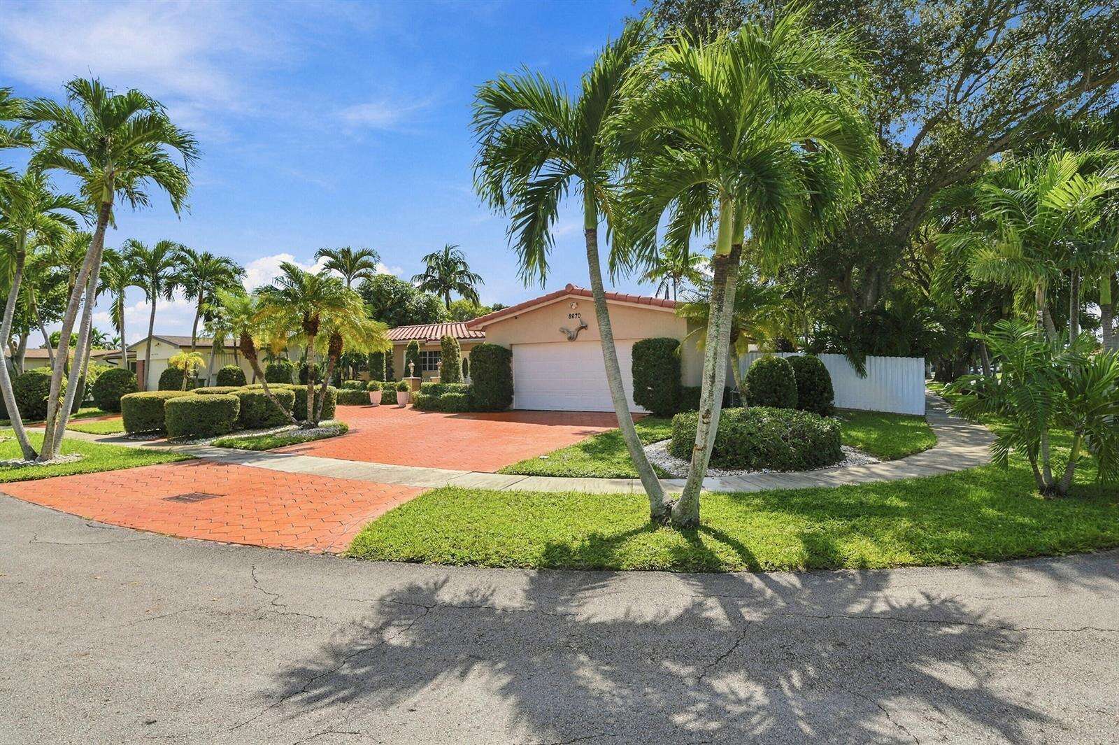 8670 19th, Pembroke Pines, FL 33024 - For Sale photo 3