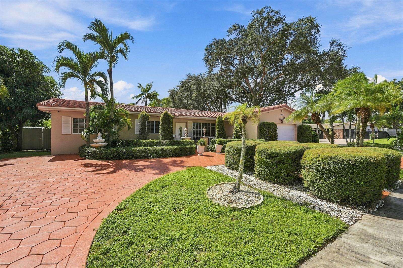 8670 19th, Pembroke Pines, FL 33024 - For Sale photo 4