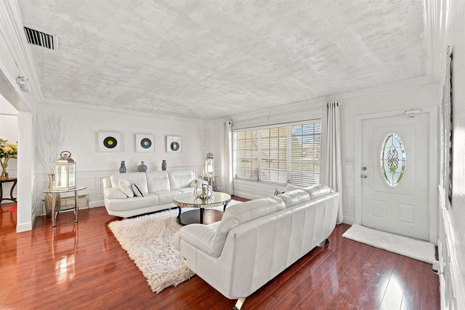 8670 19th, Pembroke Pines, FL 33024 - For Sale photo 8