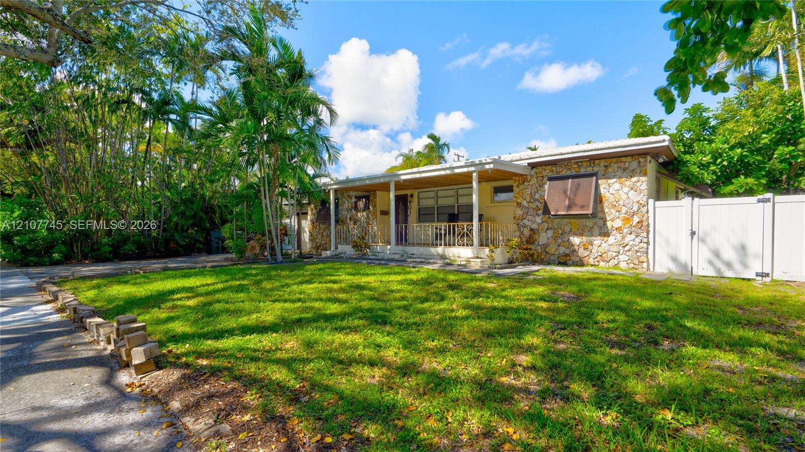 901 8th St, Hallandale Beach, FL 33009 - For Sale photo 16