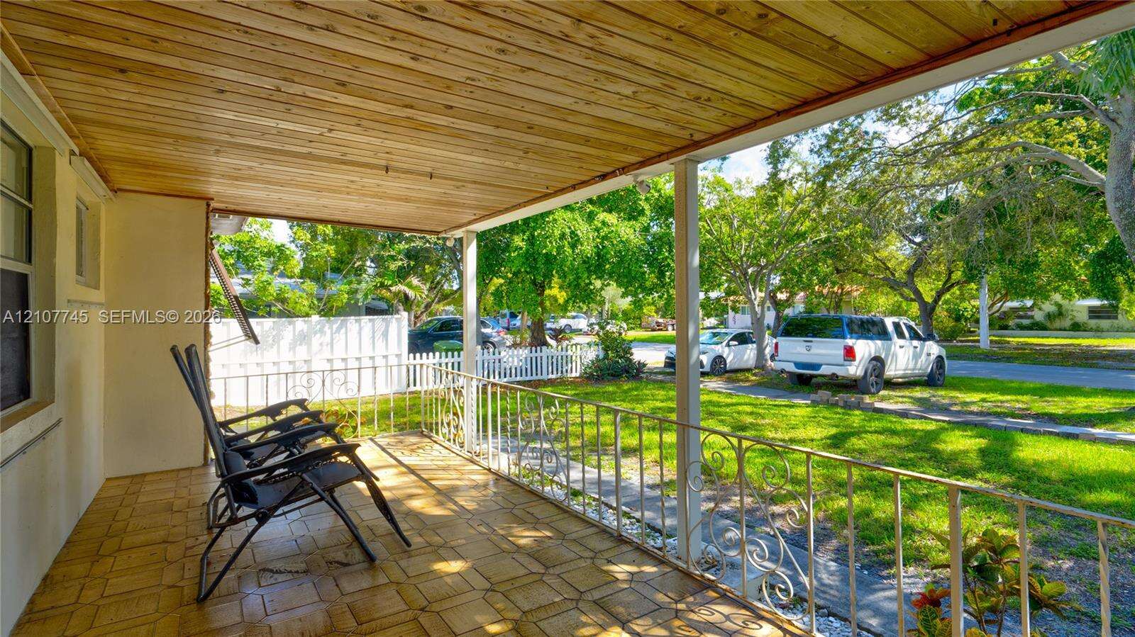 901 8th St, Hallandale Beach, FL 33009 - For Sale photo 18