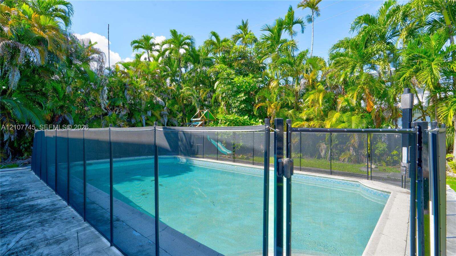 901 8th St, Hallandale Beach, FL 33009 - For Sale photo 19