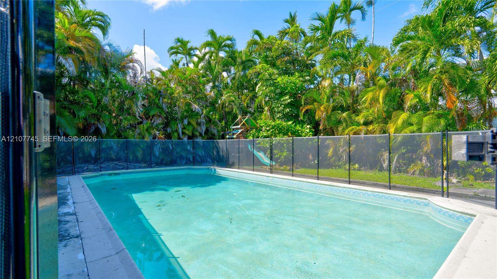 901 8th St, Hallandale Beach, FL 33009 - For Sale photo 20