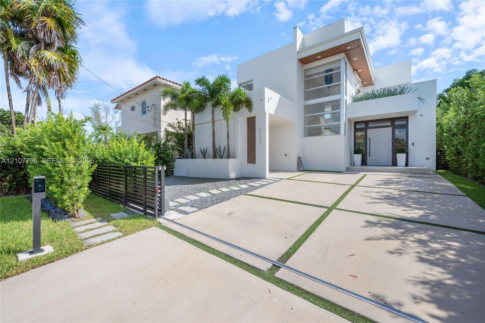 9181 Carlyle Ave, Surfside, FL 33154 - For Sale photo 1
