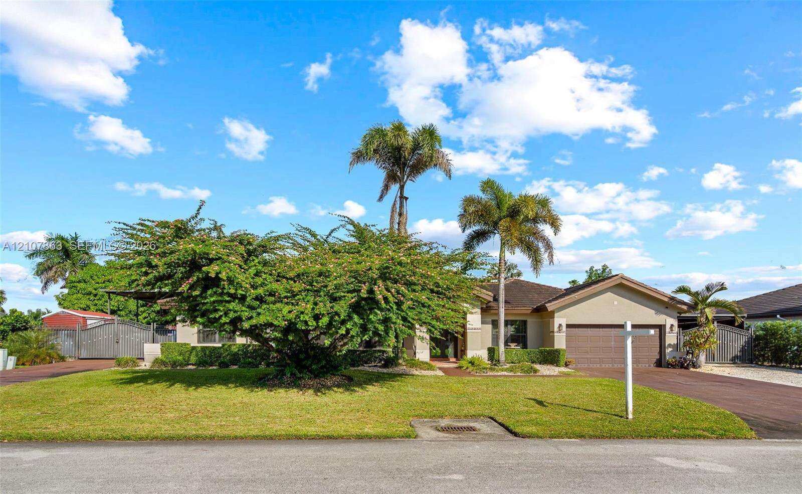 15695 153rd Ave, Miami, FL 33187 - For Sale photo 10