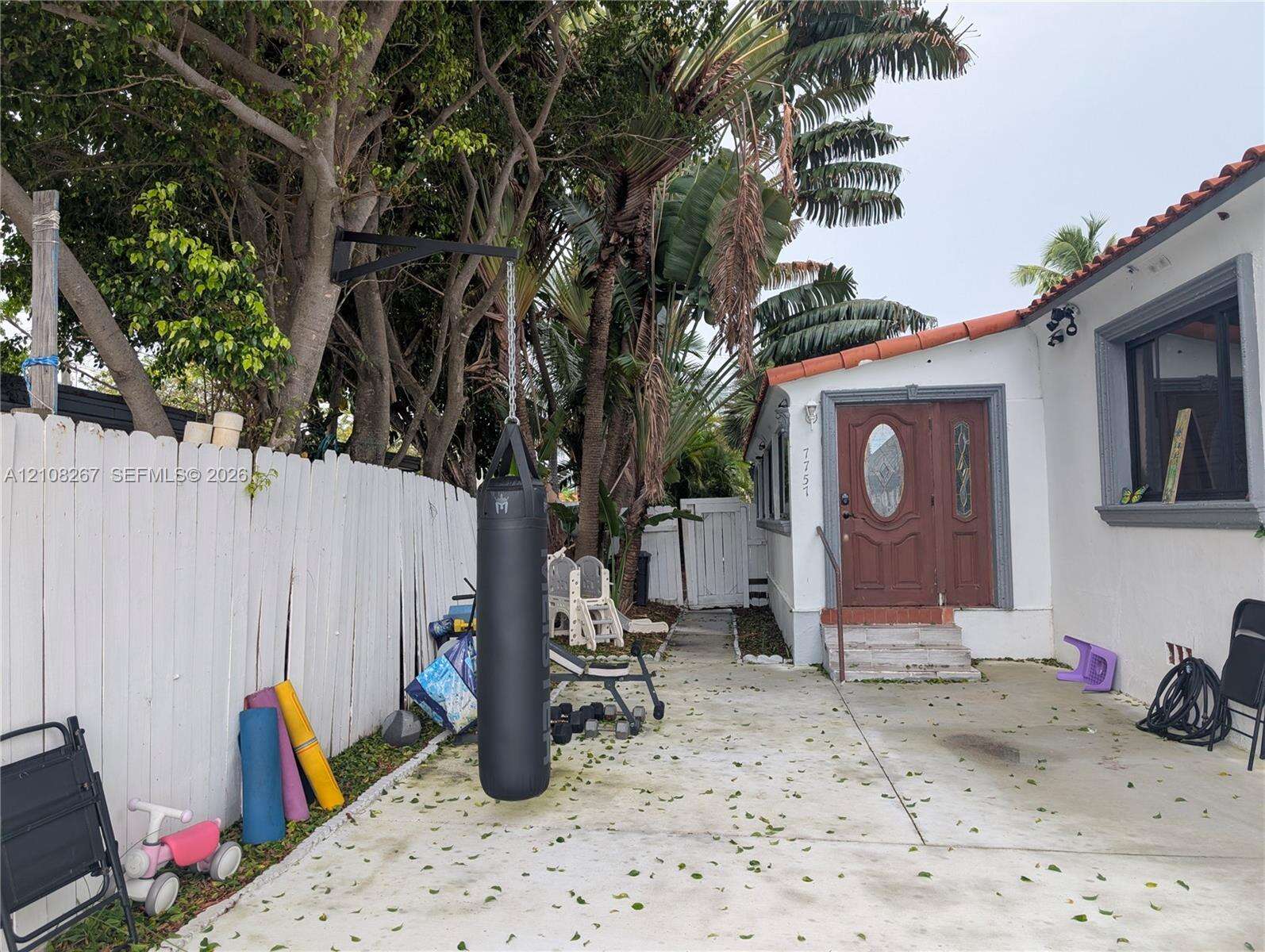 7757 Crespi Blvd, Miami Beach, FL 33141 - For Sale photo 12