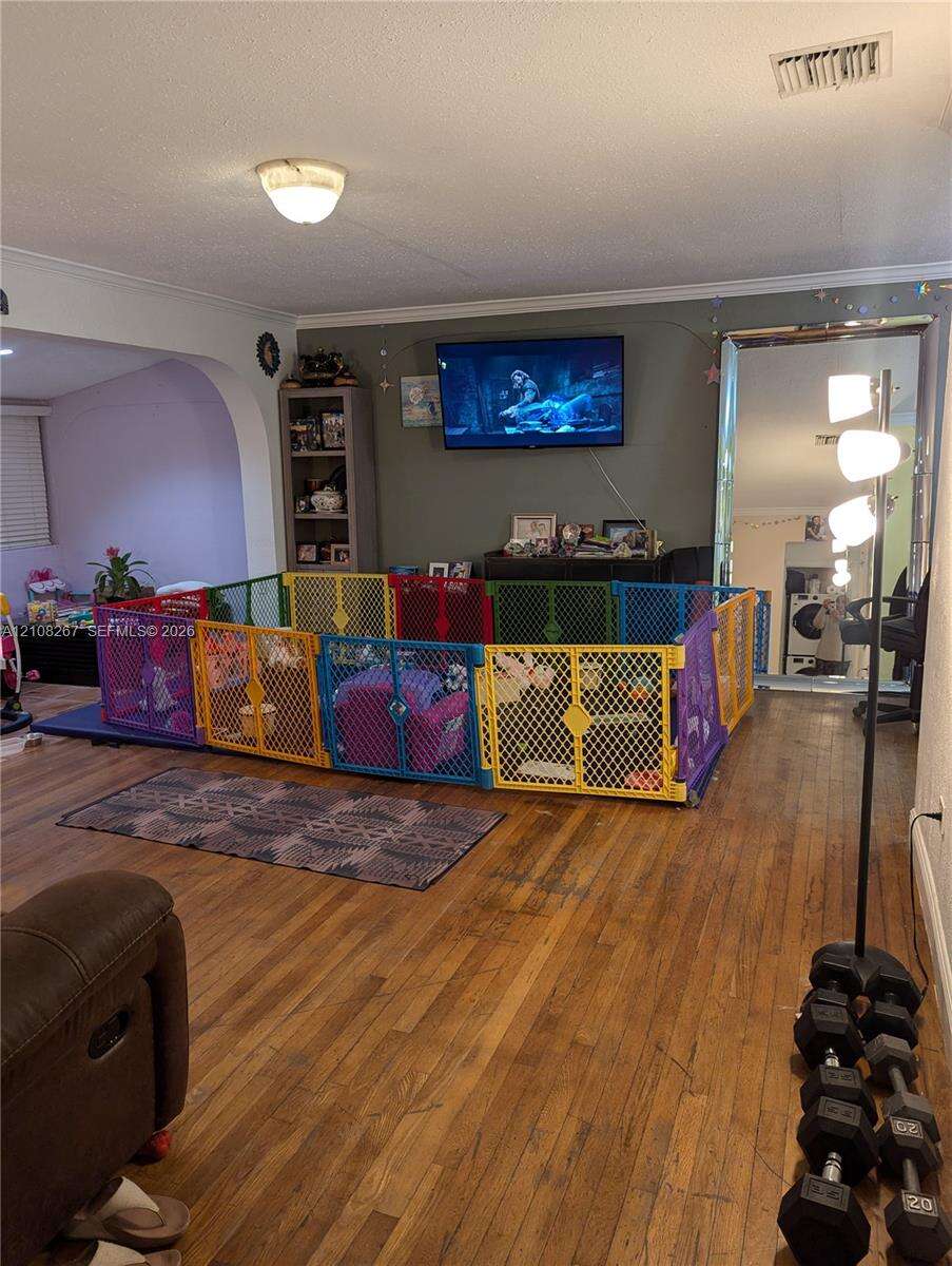 7757 Crespi Blvd, Miami Beach, FL 33141 - For Sale photo 37
