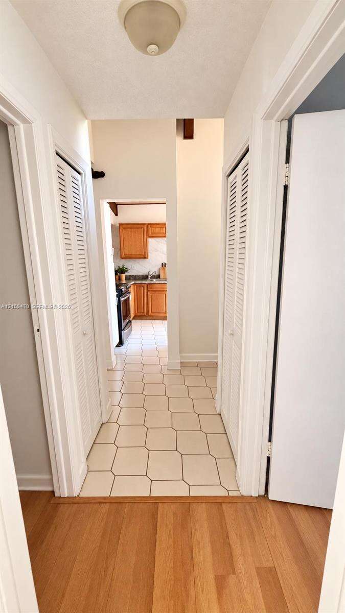 Hollywood, FL 33024 - For Sale photo 4