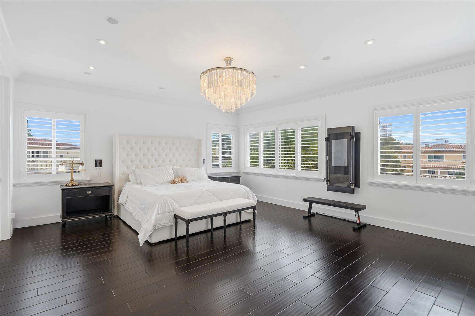 16430 30th, North Miami Beach, FL 33160 - For Sale photo 18