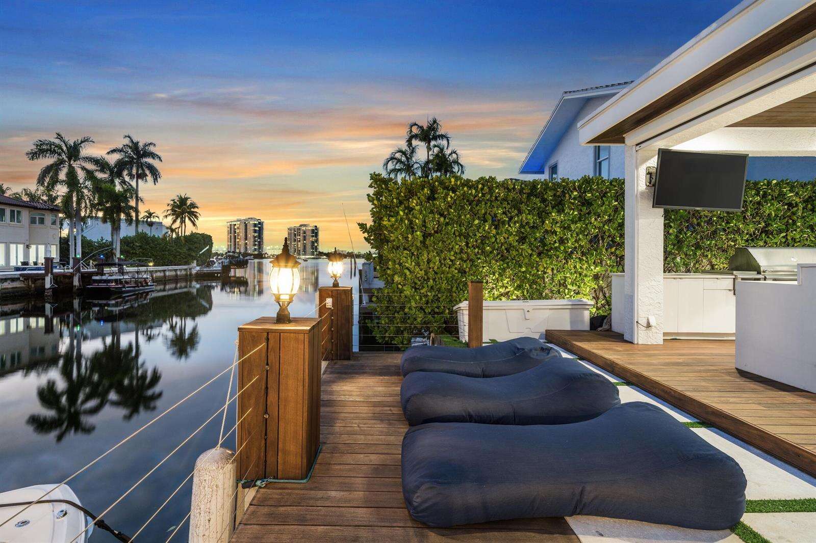 16430 30th, North Miami Beach, FL 33160 - For Sale photo 28