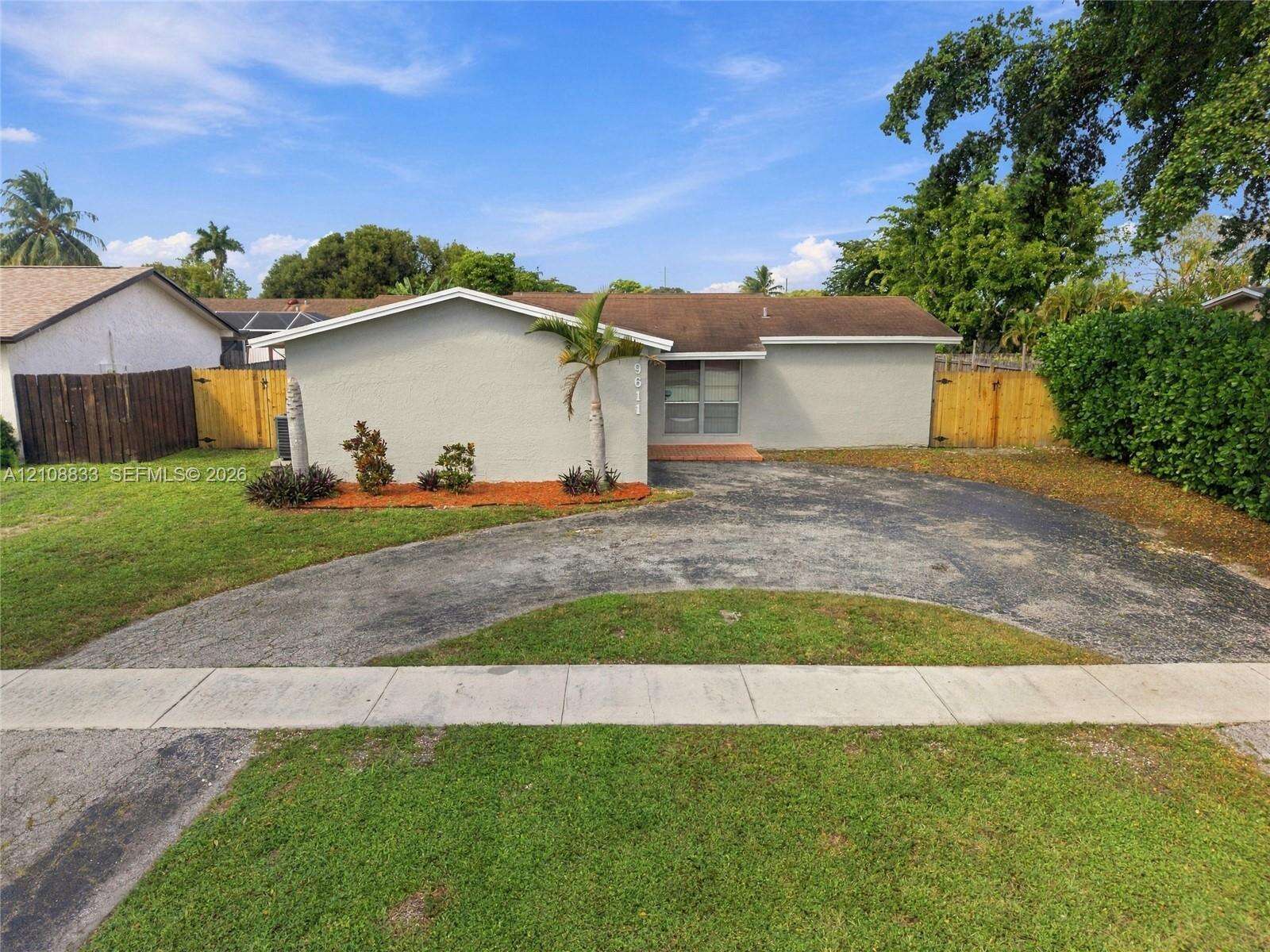 9611 Johnson St, Pembroke Pines, FL 33024 - For Sale photo 1