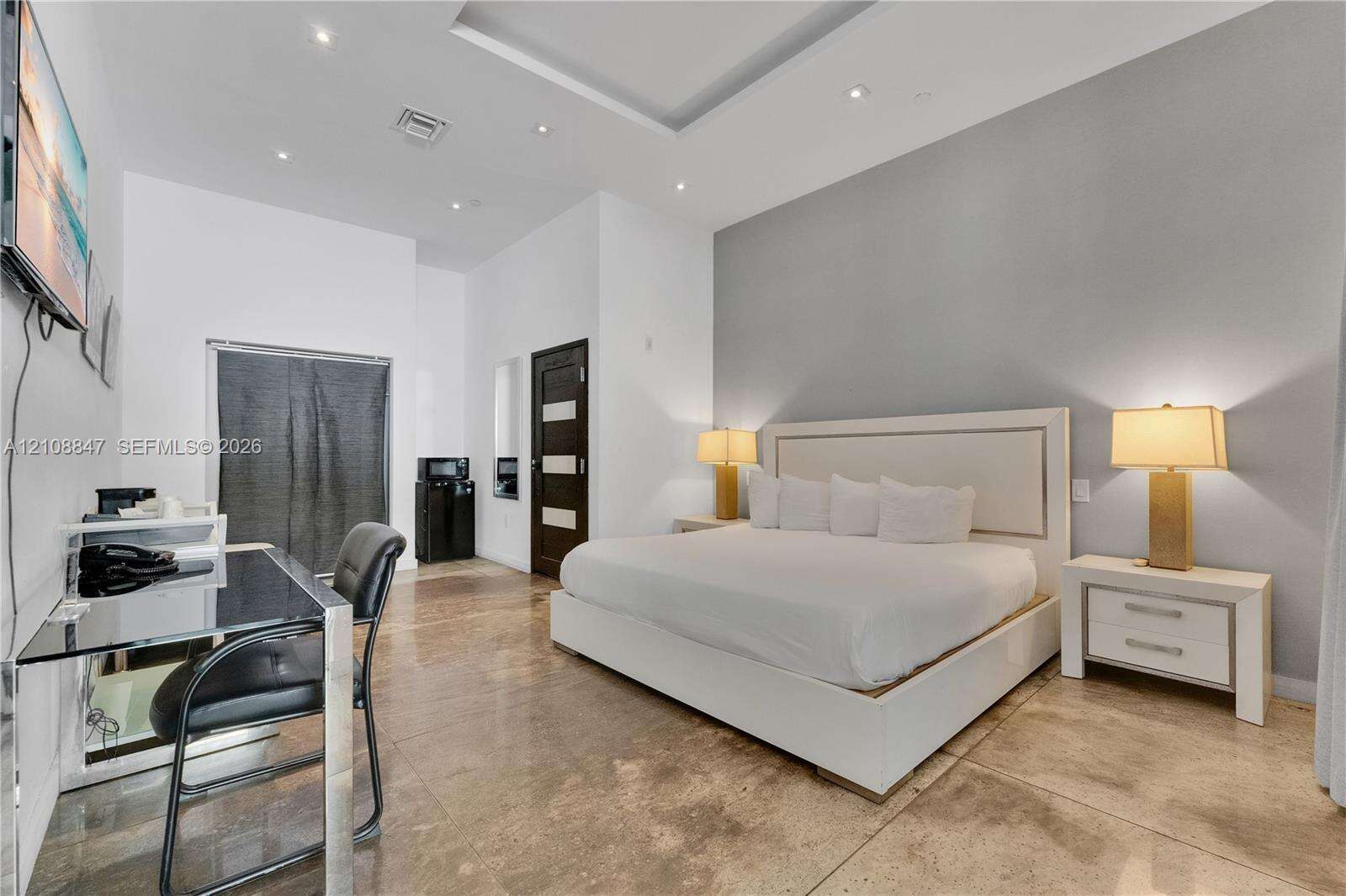 524 Ocean Dr, Miami Beach, FL 33139 - For Sale photo 9