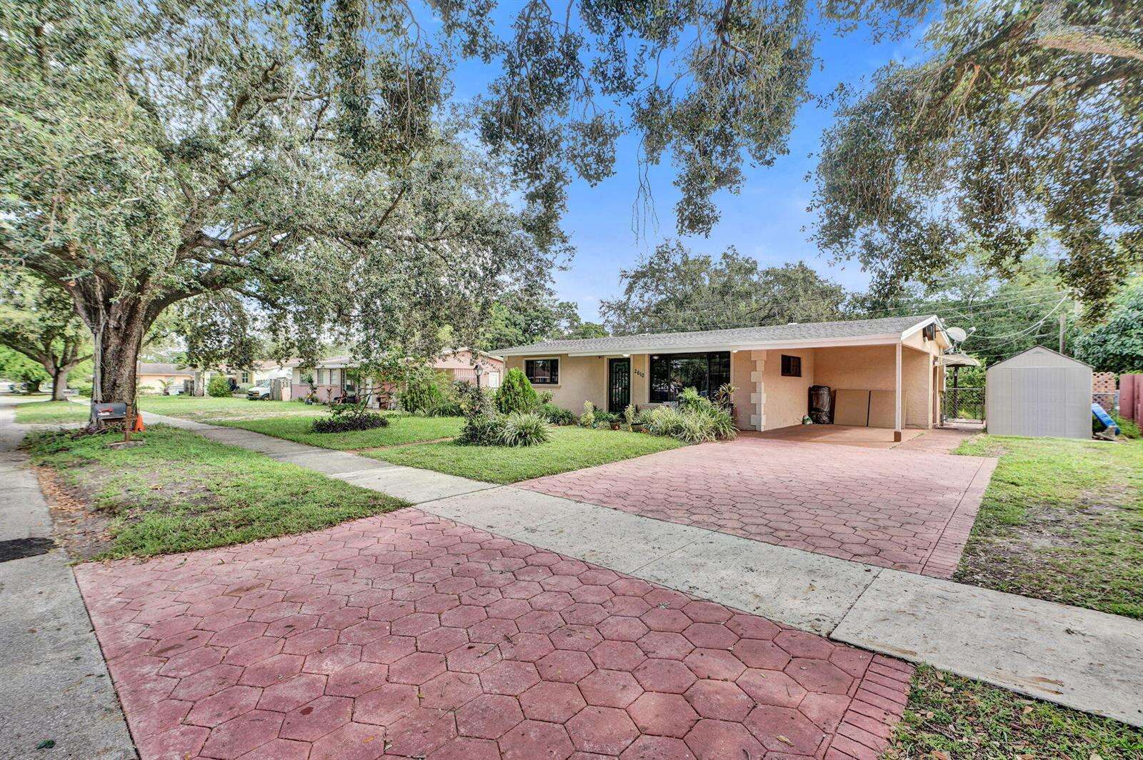 2610 74th, Hollywood, FL 33024 - For Sale photo 1