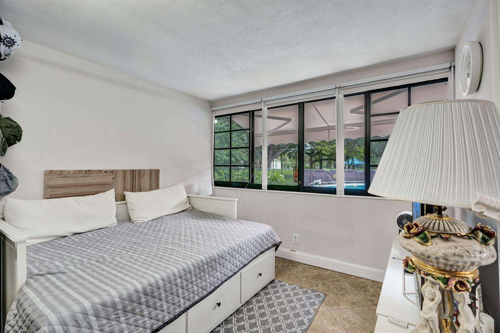 2610 74th, Hollywood, FL 33024 - For Sale photo 16