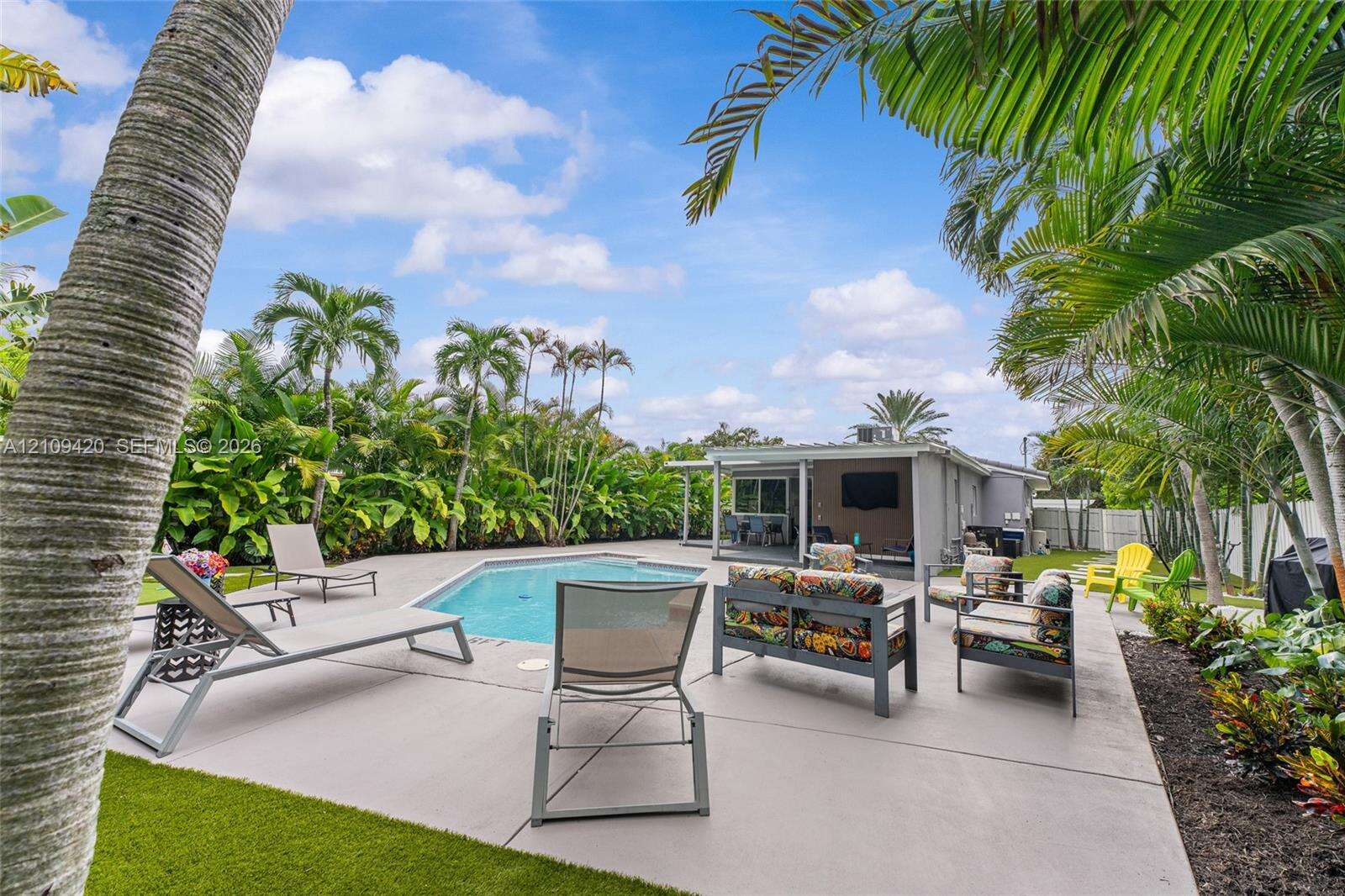 1955 Thomas St, Hollywood, FL 33020 - For Sale photo 4