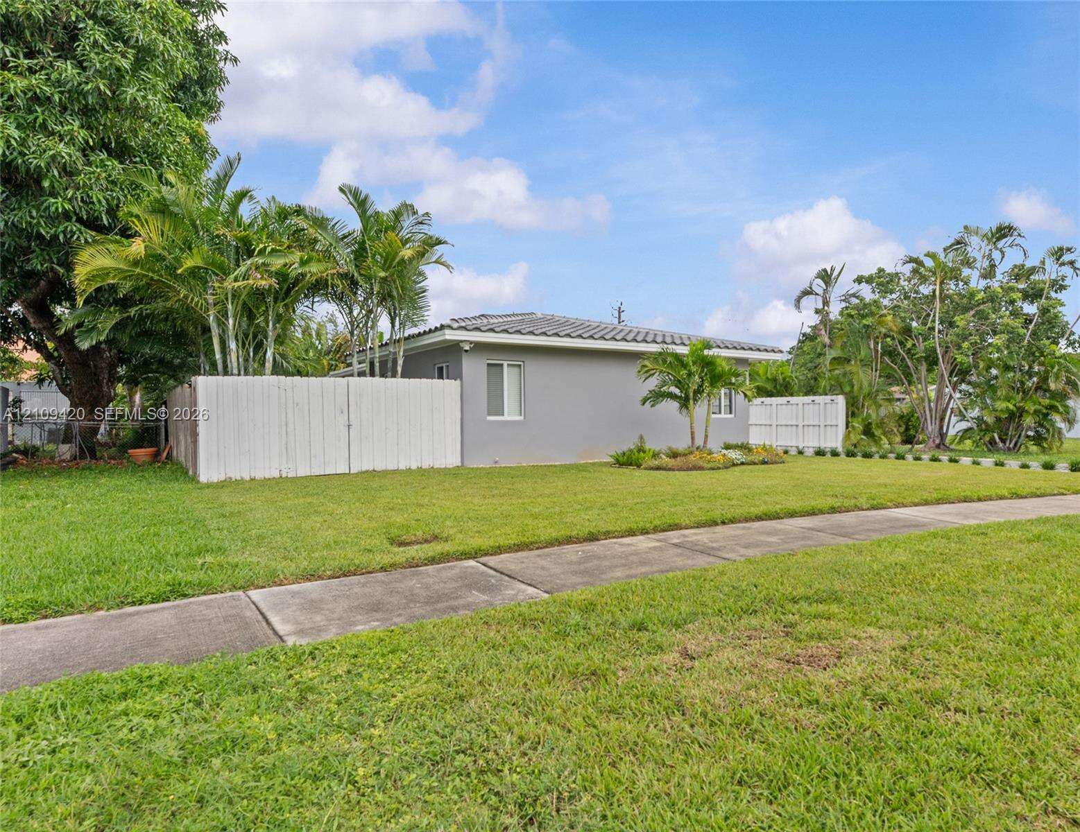1955 Thomas St, Hollywood, FL 33020 - For Sale photo 31