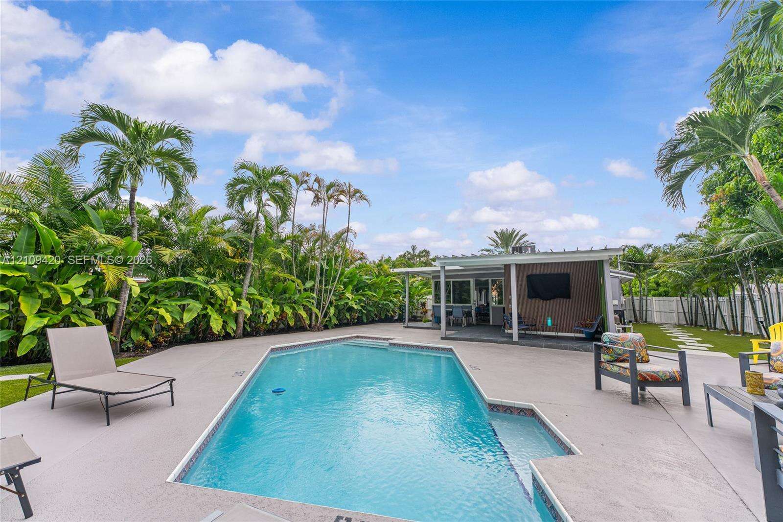 1955 Thomas St, Hollywood, FL 33020 - For Sale photo 5