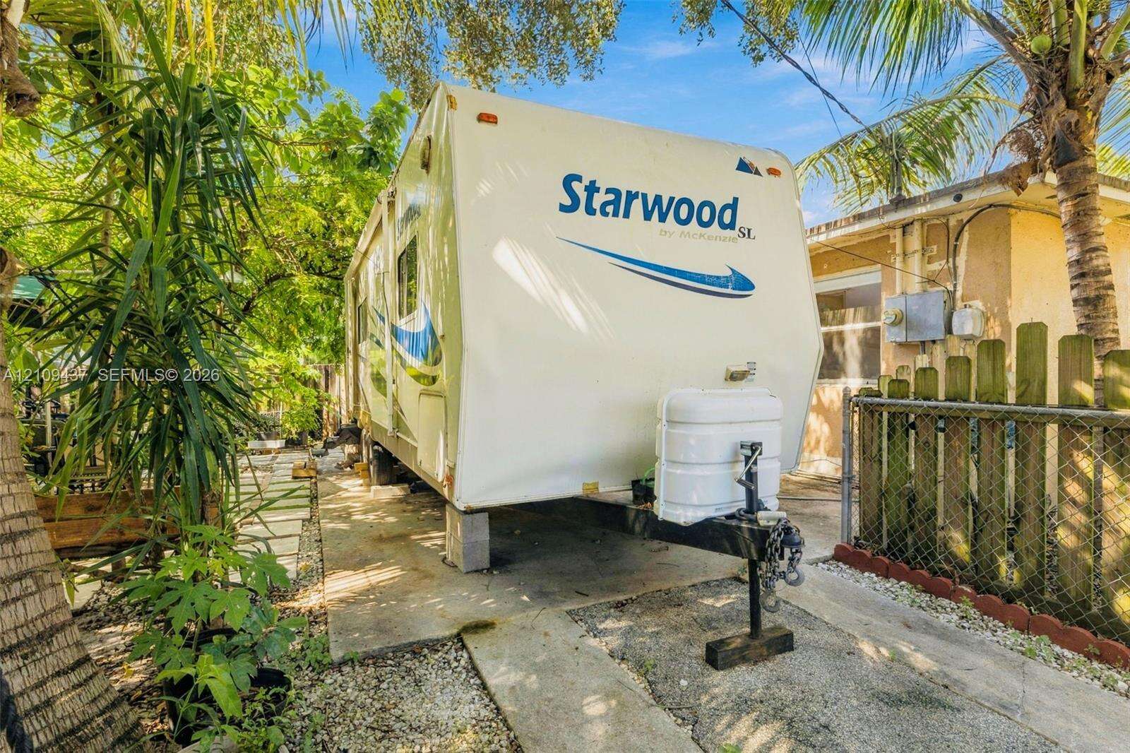 910 28th Ave, Hollywood, FL 33020 - For Sale photo 23