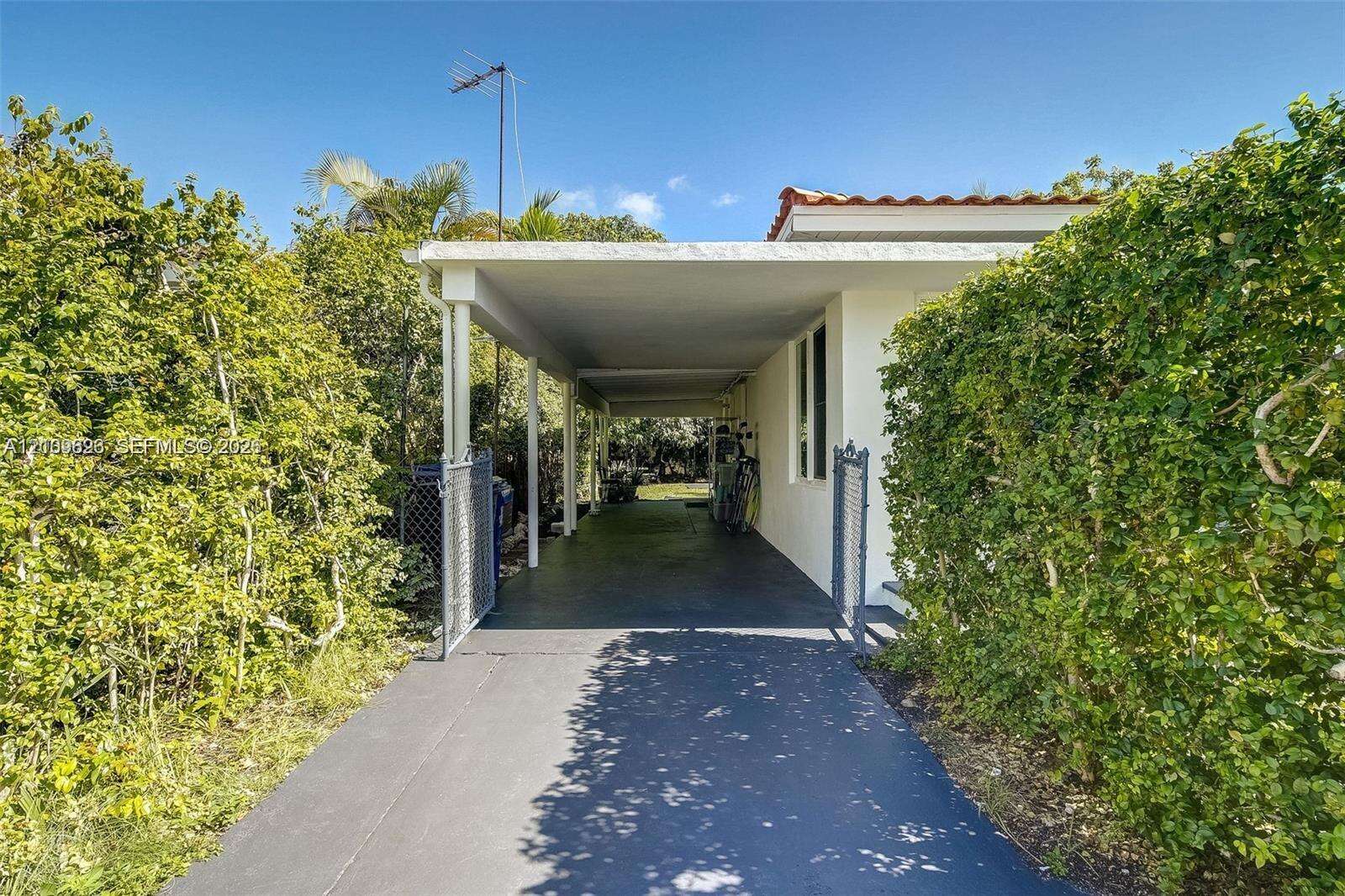 821 84th St, Miami Beach, FL 33141 - For Sale photo 4
